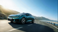 <b>守护每一平安出行</b>